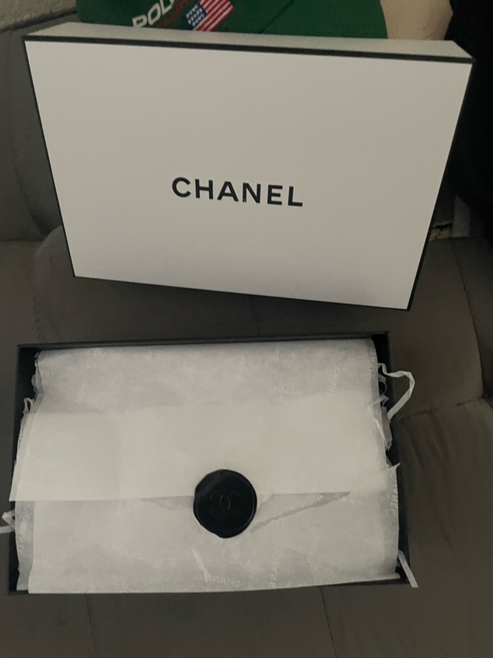 Chanel CC box gift box CC ( Bag ) black and white Gift Box